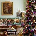 Traditional-And-Unusual-Christmas-Tree-Décor-Ideas_13