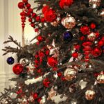 Traditional-And-Unusual-Christmas-Tree-Décor-Ideas_21