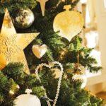 Traditional-And-Unusual-Christmas-Tree-Décor-Ideas_37