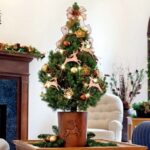 Traditional-And-Unusual-Christmas-Tree-Décor-Ideas_38
