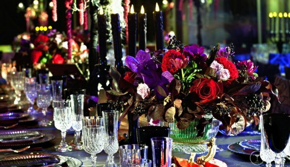 Whimsical Spooky Halloween Table Decoration Wedding Ideas _31