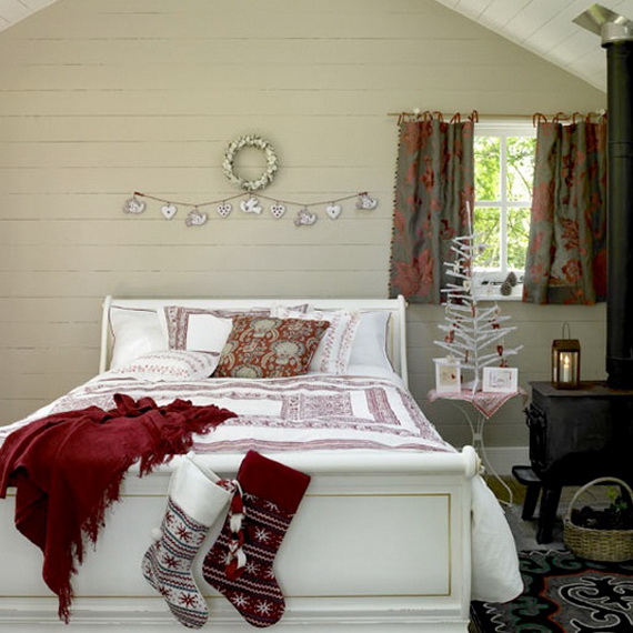 Adorable Bedroom Decor Ideas For Christmas and Special Occasion _37