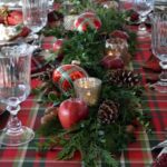 Amazing Christmas Dinner Table Decoration Ideas (1)