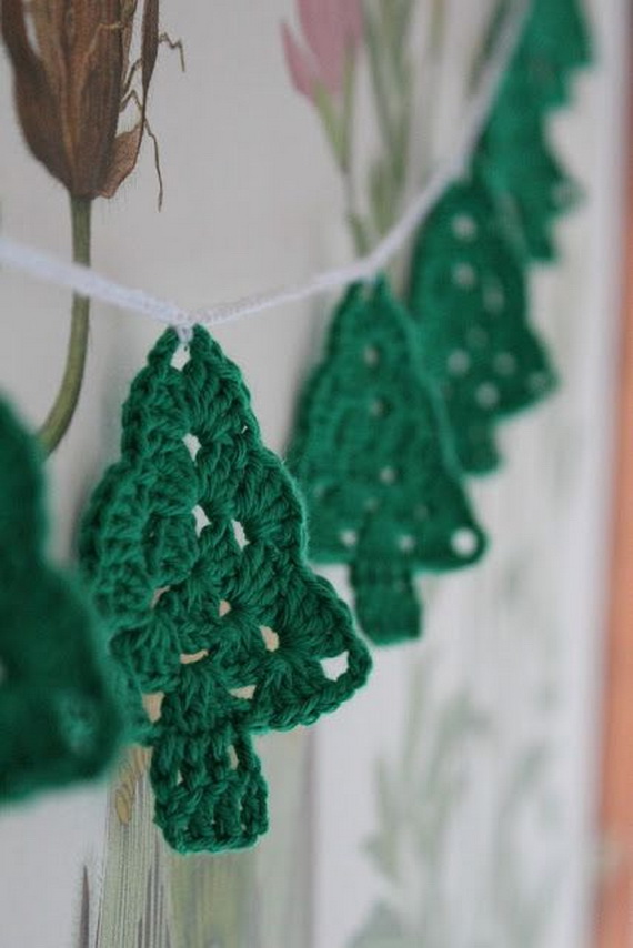 Cute And Cozy Knitted Christmas Decorations_12