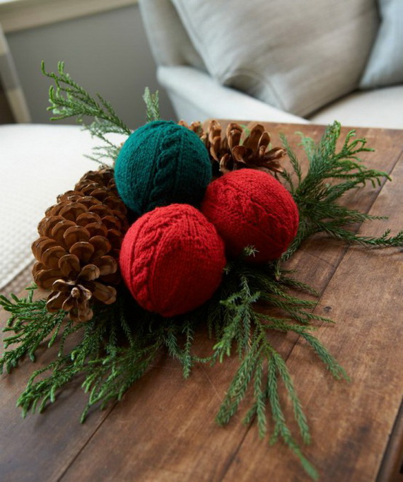 Cute And Cozy Knitted Christmas Decorations_25