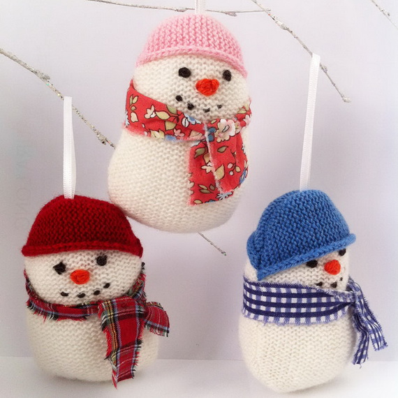 Cute And Cozy Knitted Christmas Decorations_59