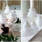 Small Christmas trees made of snowflakes (1)