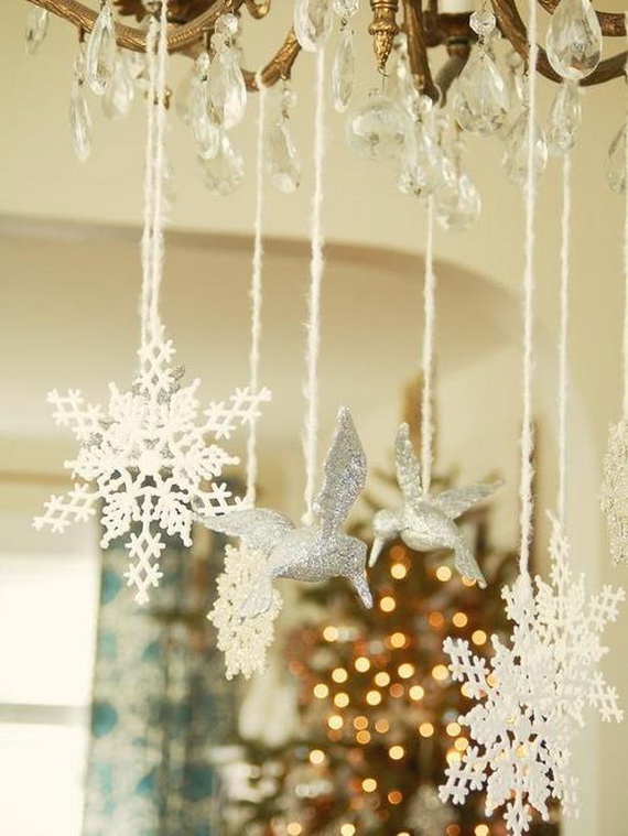 Snowflakes Inspiration Favorite Christmas Decorating Ideas (33)