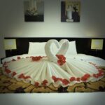 40-Warm-Romantic-Bedroom-Décor-Ideas-For-Valentines-Day-16