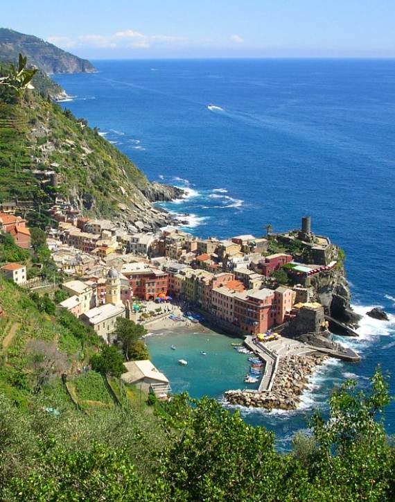 Explore-Stunning-The-Cinque-Terre-town-Of-Vernazza-On-The-Italian-Riviera-21