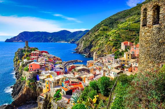Explore-Stunning-The-Cinque-Terre-town-Of-Vernazza-On-The-Italian-Riviera-22