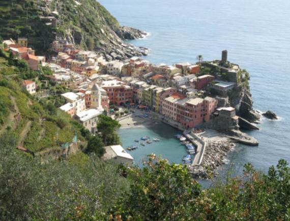 Explore-Stunning-The-Cinque-Terre-town-Of-Vernazza-On-The-Italian-Riviera-311