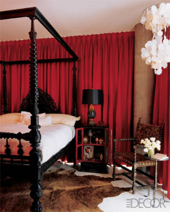 Hot Valentine Room Designs in Rich and Energetic Red Colors   (35)