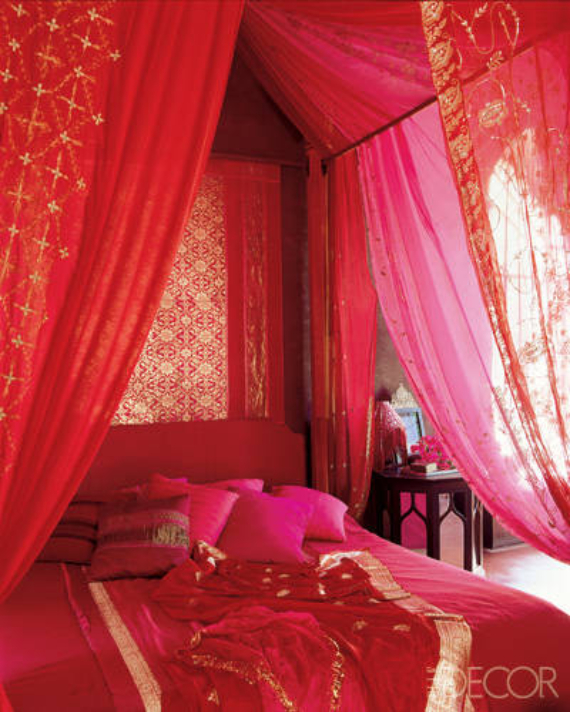 Hot Valentine Room Designs in Rich and Energetic Red Colors   (38)