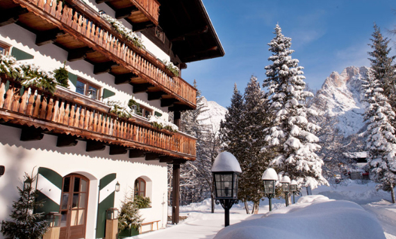 Ski Hideaway-Jagdgut Wachtelhof Hotel In Austria  (1)