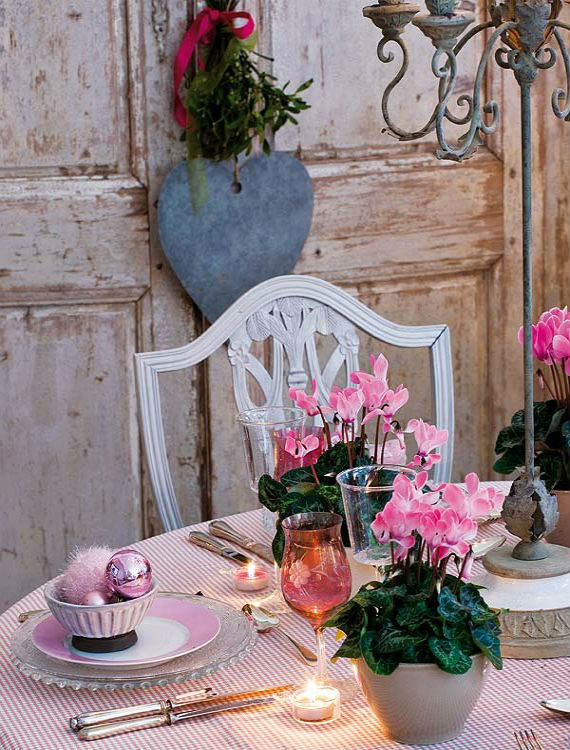 Table Decorating Ideas for Valentines Day (19)