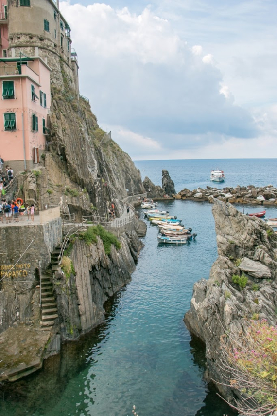 The Colorful Cliff-Side Town of Manarola , La Spezia,  Italy (39)