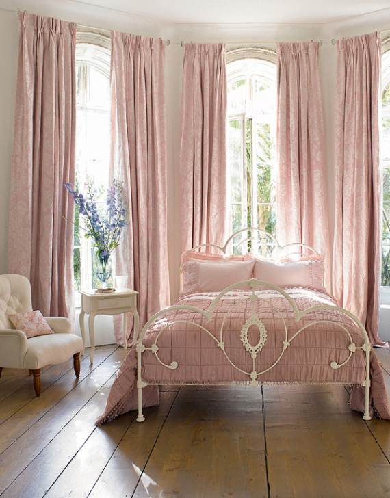romantic-symphony-of-silence-in-the-new-interior-painterly-floral-from-laura-ashley-17