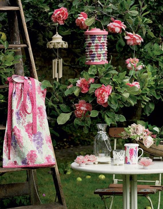 romantic-symphony-of-silence-in-the-new-interior-painterly-floral-from-laura-ashley-21