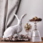 40 Colorful Easter Décor Ideas for Spring Homes and Holiday Tables (24)-min