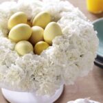 40 Colorful Easter Décor Ideas for Spring Homes and Holiday Tables (30)-min