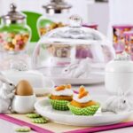 40 Colorful Easter Décor Ideas for Spring Homes and Holiday Tables (42)-min