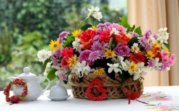 45-Awesome-Mother’s-Day-Flower-Gift-Decoration-Ideas-18