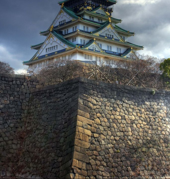 The Harmony and Beauty outside the Osaka Castle Japan (25)
