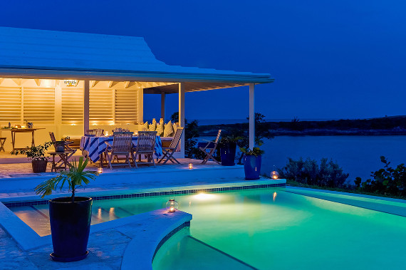 Living Large Within a Natural Paradise The Little Whale Cay in Bahamas (9)