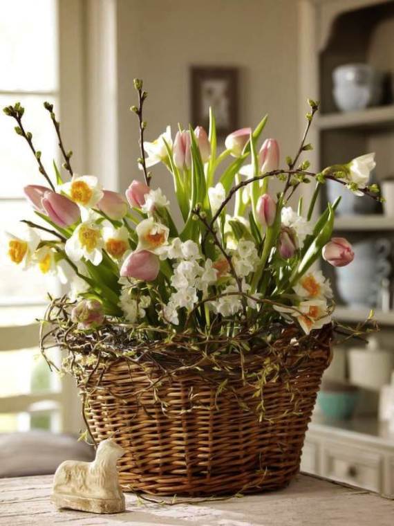 Spring-Flower-Arrangements-Table-Centerpieces-And-Mothers-Day-Gift-13