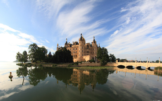 The Jewel Of Lake Schwerin- Schwerin Castle And Park (1)