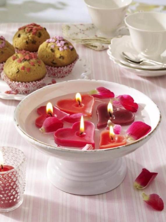 Decorative-Candles-and-Flowers-Cute-Mothers-Day-Gift-Ideas-35