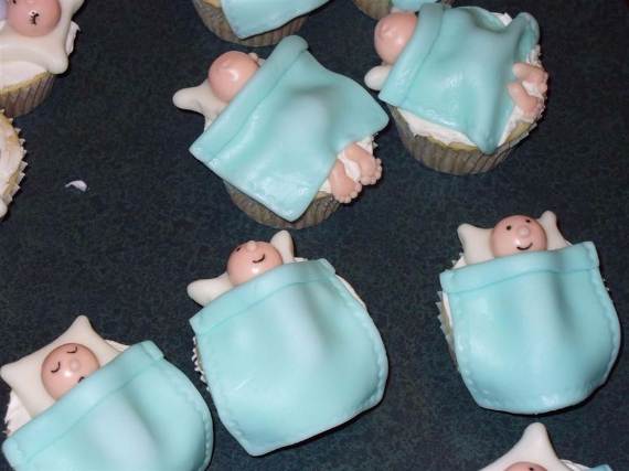 50-Baby-Shower-Cupcake-Cakes-in-Unique-Shape-24