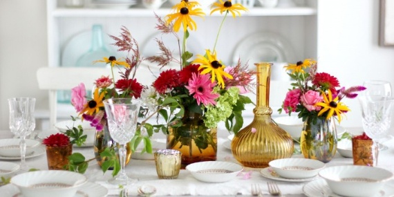 Warm and Inviting Thanksgiving Centerpiece Ideas  (2)