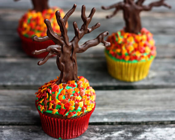 Cute Fall & Halloween Heavenly Holiday Desserts (49)
