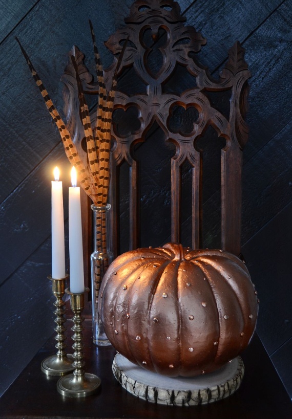 New Ways to Decorate Your Halloween Pumpkins (37)