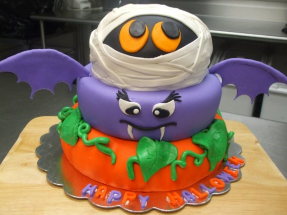Cute & Non scary Halloween Cake Decorations (10)