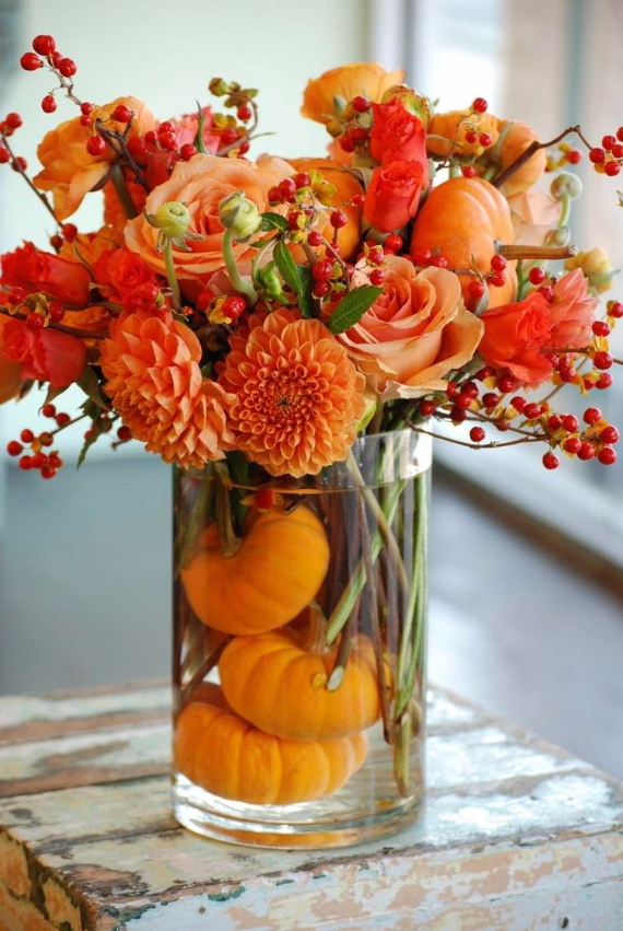 Ways to Decorate for Fall, Halloween and Thanksgiving With Pumpkins (38)