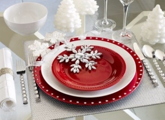 60 Christmas Dining Table Decor In Red And White - family holiday.net ...