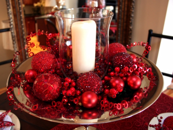 Christmas Dining Table Decor In Red And White (22)