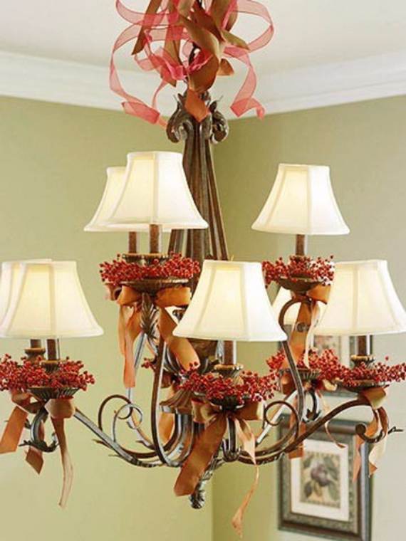 Christmas-Pendant-Lights-and-Chandeliers-10