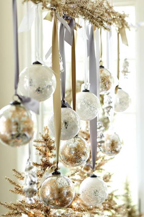 45 Christmas Decorating Ideas for Pendant Lights and Chandeliers