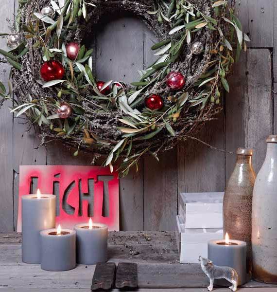 Inspiring-Scandinavian-Christmas-Decorating-Ideas-24
