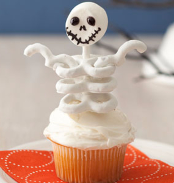 50 Creepy Halloween Treats with Delicious Edible Decoration Ideas (3)