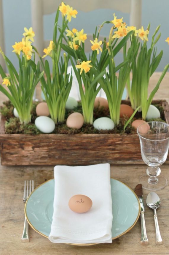 Creative Easter Table Setting Ideas In Blue And White (2)