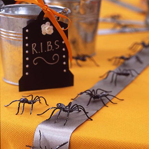 Interior Decorating Ideas To Decorate Your Home For Halloween (7)