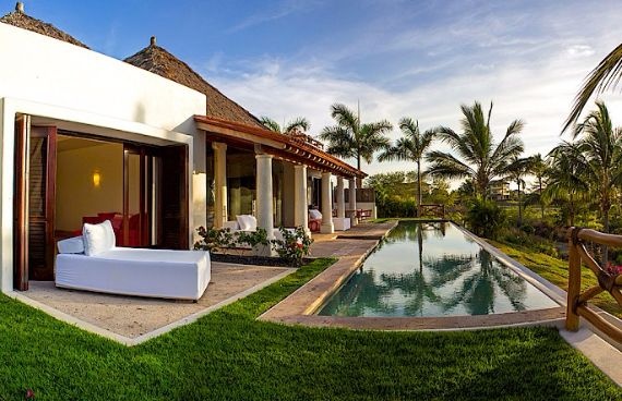 Luxurious Villa Marmol Punta Mita in Mexico (3)