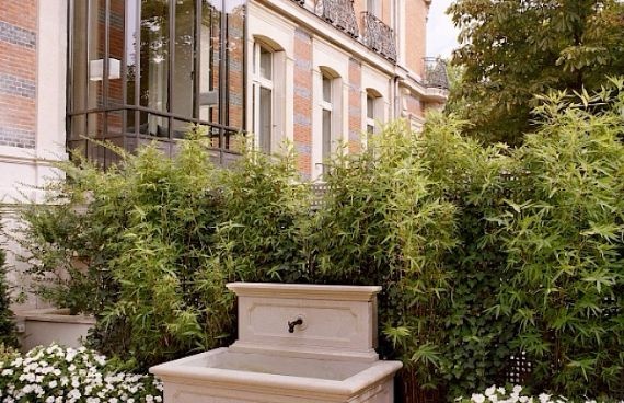 Eiffel Garden Triplex-The luxury of a terrace in Paris (14)