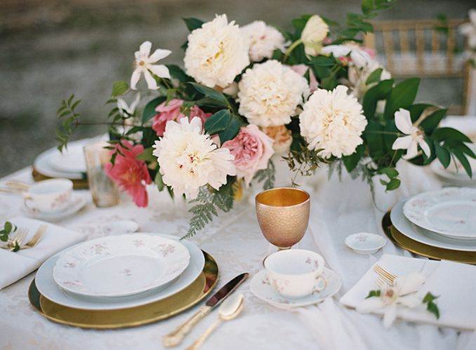 50Stylish And Inspiring Flower Arrangement Centerpieces and Table Decoration Ideas (5)