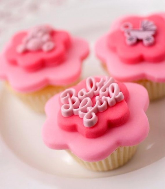 Gorgeous Baby Shower Cakes And Cupcakes Decorating Ideas (15)